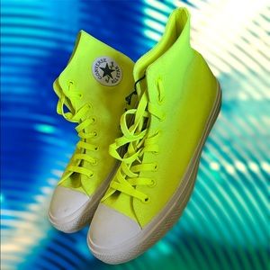Chuck Taylor All Star 2 Hi 'Vibrant Volt